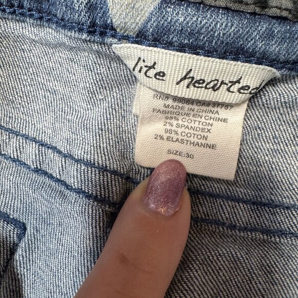 Lite Hearted Womens Star Print Denim Cut-Off Shorts Size 30 - Picture 3 of 4